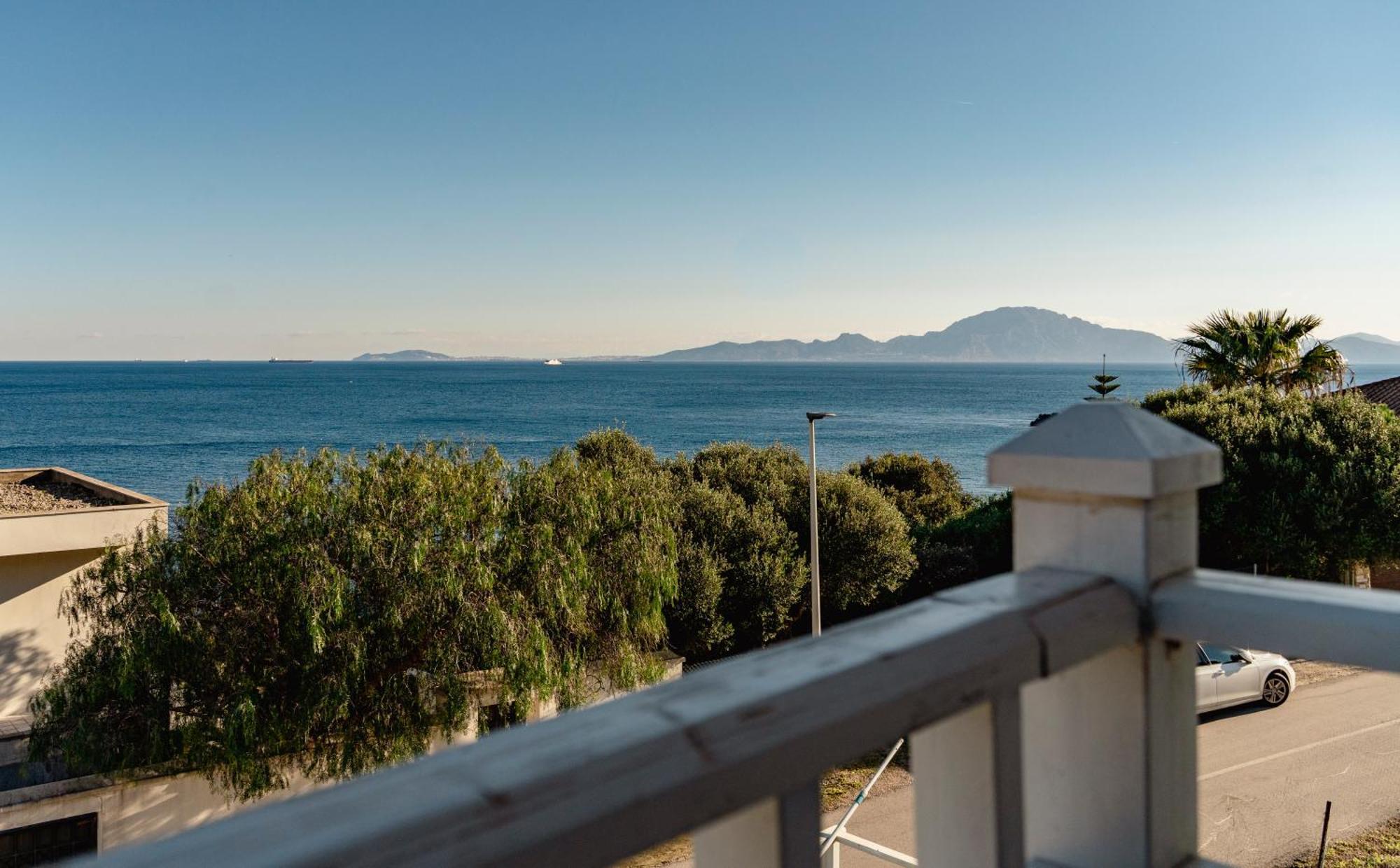 Increible Villa De Madera Con Vistas Al Mar Algeciras Eksteriør bilde